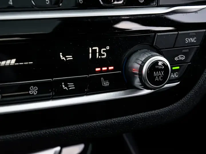 BMW X3 xDrive30i| Phytonic Blue | PANO| ПОДГРЕВИ | ПАМЕТ, снимка 16 - Автомобили и джипове - 55222533