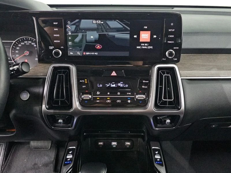 Kia Sorento D4HE, снимка 12 - Автомобили и джипове - 56439018