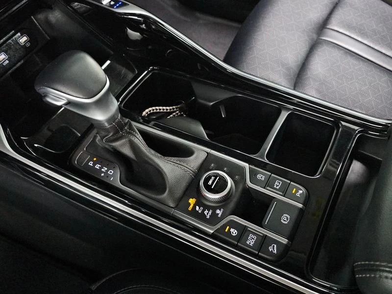 Kia Sorento D4HE, снимка 9 - Автомобили и джипове - 56439018