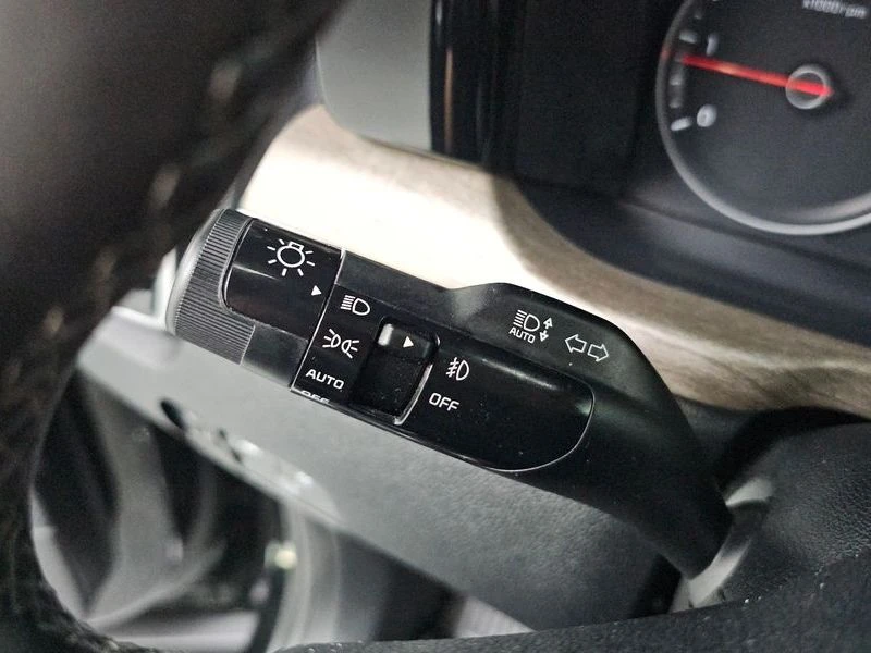 Kia Sorento D4HE, снимка 15 - Автомобили и джипове - 56439018