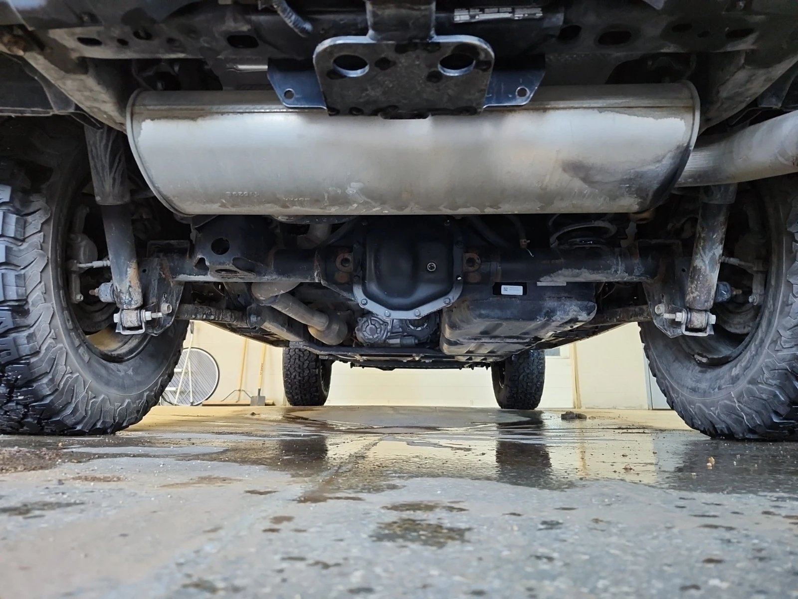 Jeep Wrangler UNLIMITED| SAHARA| PANO| 2 �����| CARFAX  | Mobile.bg � ����������� 16