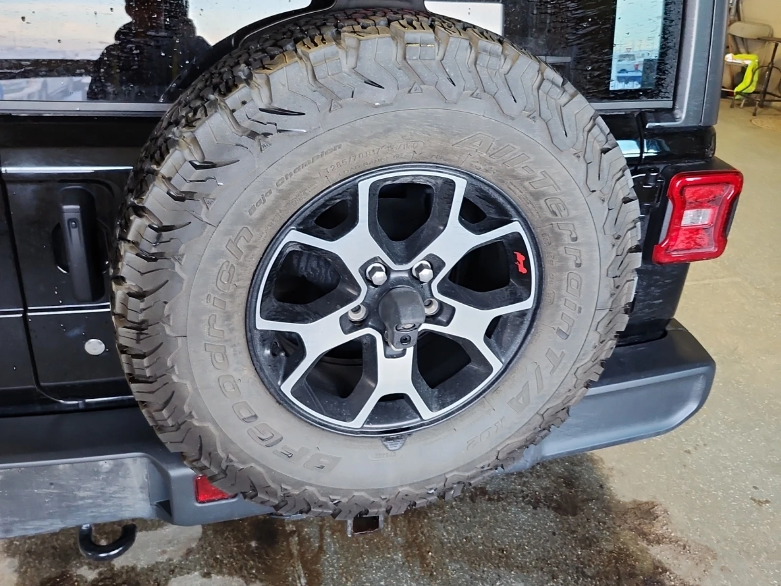 Jeep Wrangler UNLIMITED| SAHARA| PANO| 2 ключа| CARFAX  - изображение 7