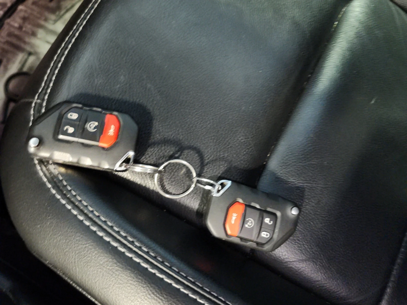 Jeep Wrangler UNLIMITED| SAHARA| PANO| 2 �����| CARFAX  | Mobile.bg � ����������� 17