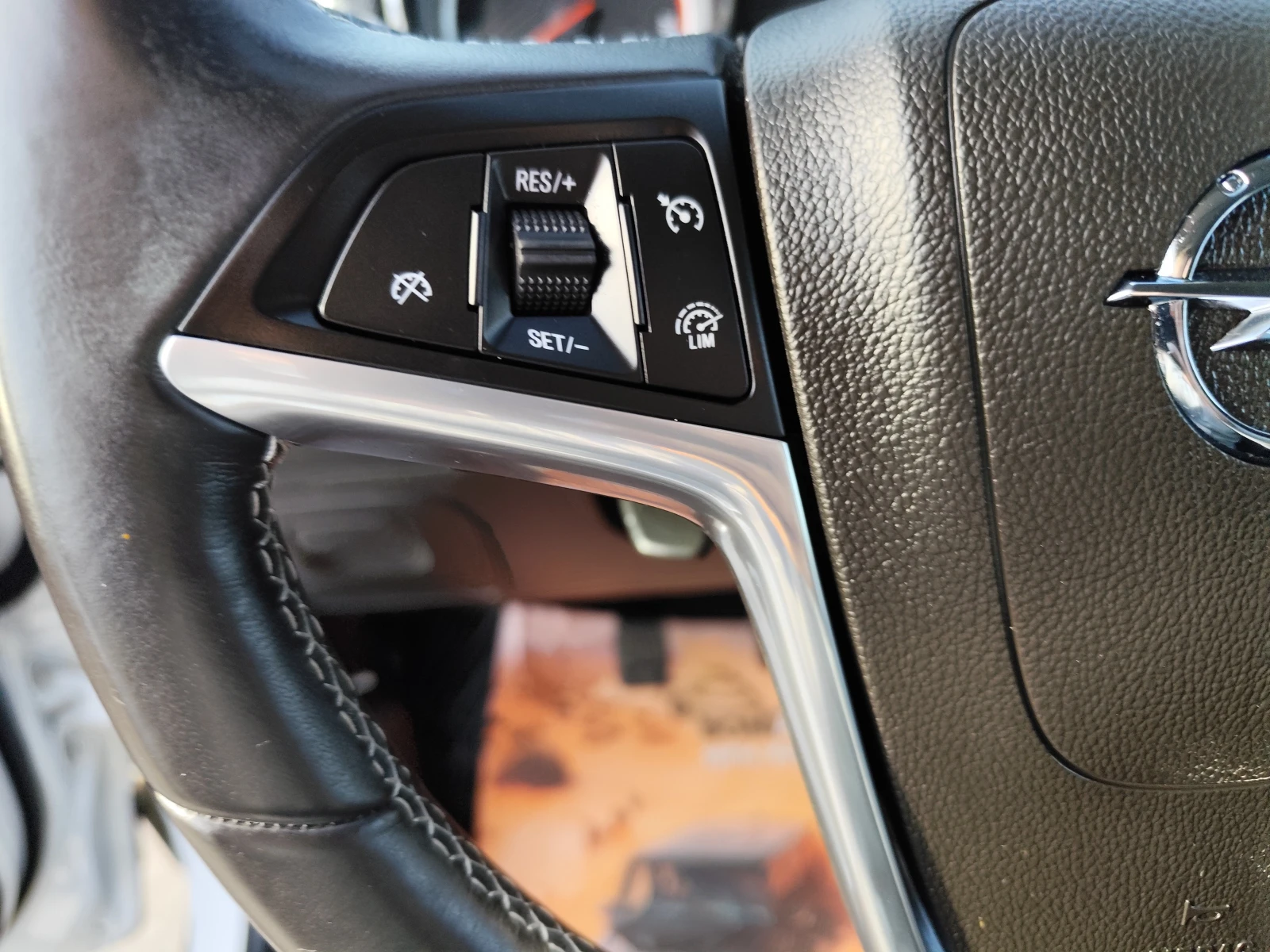 Opel Mokka 1.6i* EURO5B* KLIMA* 140000km!, снимка 10 - Автомобили и джипове - 53705208