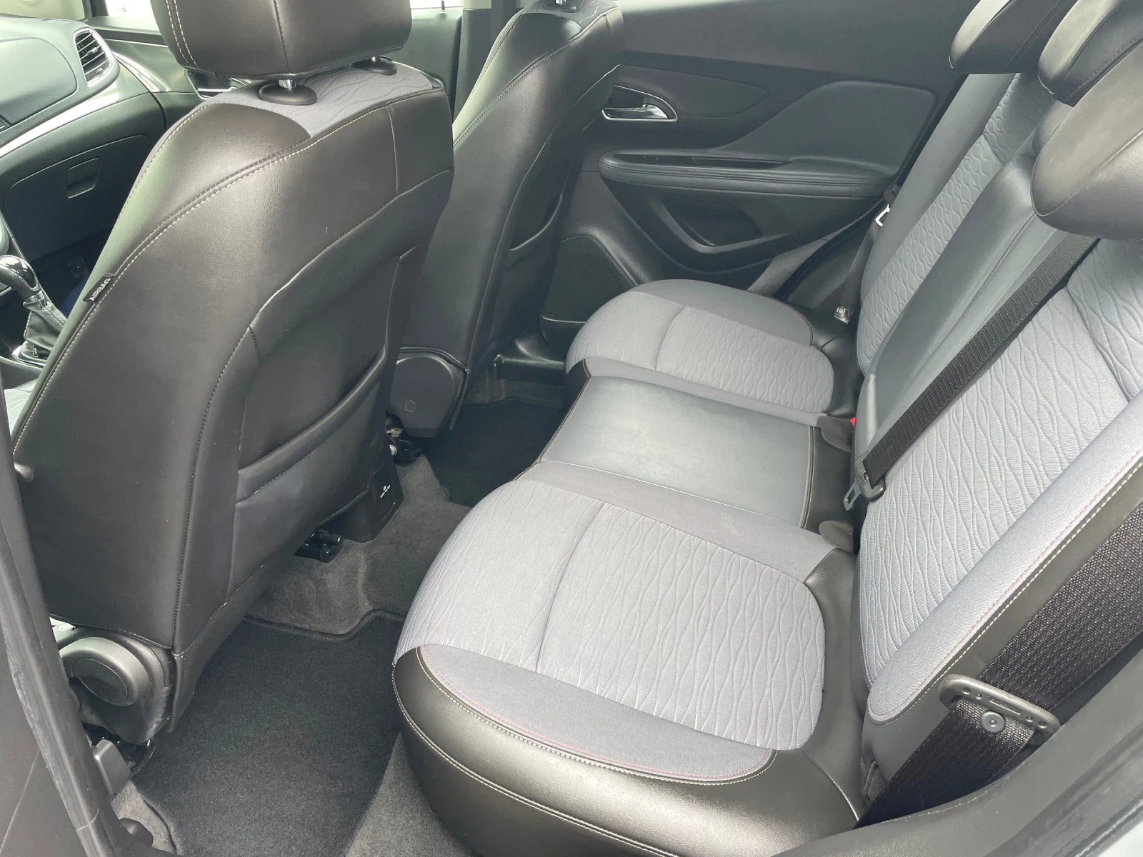 Opel Mokka  1.6 CDTI 136кс COSMO, снимка 14 - Автомобили и джипове - 53968688