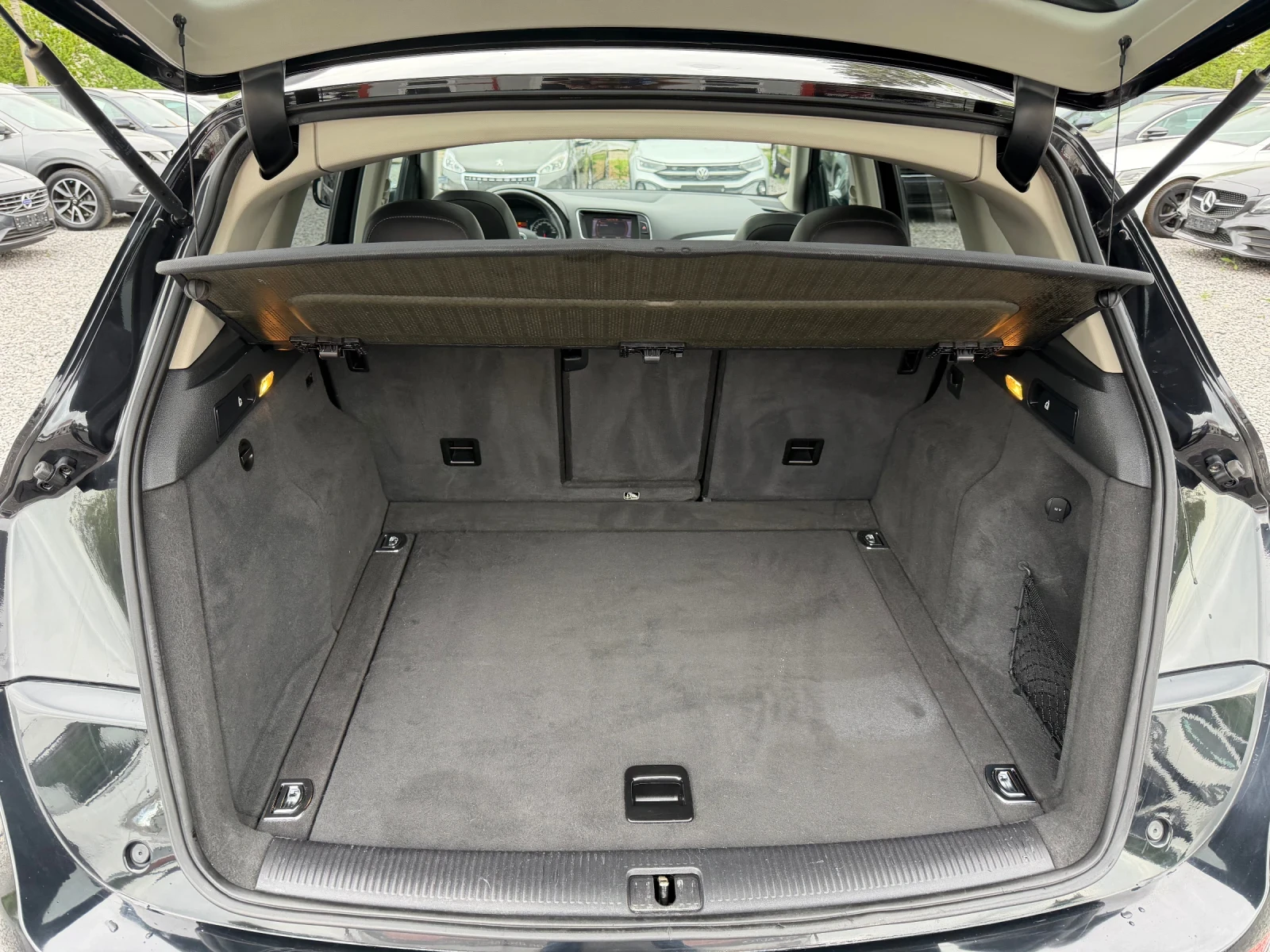 Audi Q5 3.0TDI, 240Hp, Quattro, Кожа, Панорама, Нови Гуми,, снимка 14 - Автомобили и джипове - 54478598