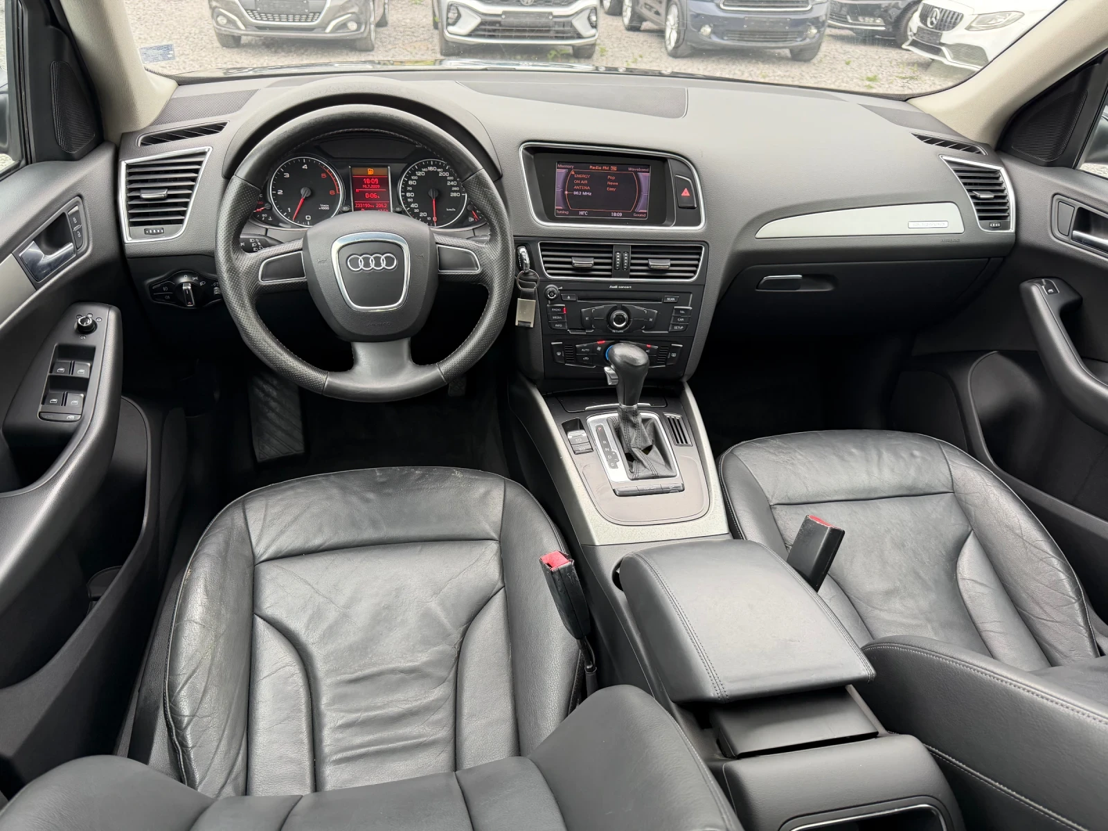 Audi Q5 3.0TDI, 240Hp, Quattro, Кожа, Панорама, Нови Гуми,, снимка 13 - Автомобили и джипове - 54478598