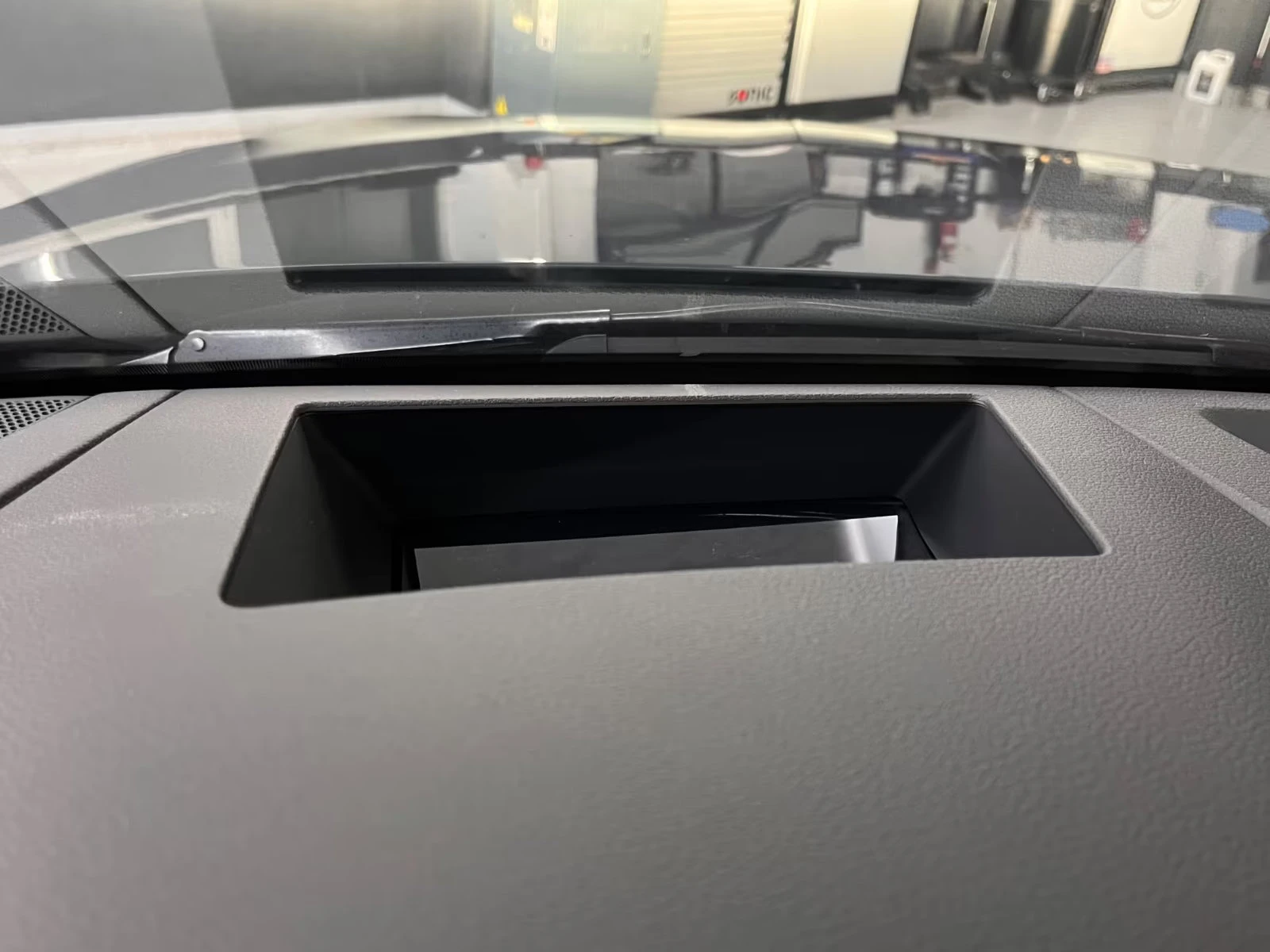 Audi Q8 50e-tron/340HP/S-LINE/MATRIX/CAM/HUD/MEMO/375q | Mobile.bg � ����������� 8