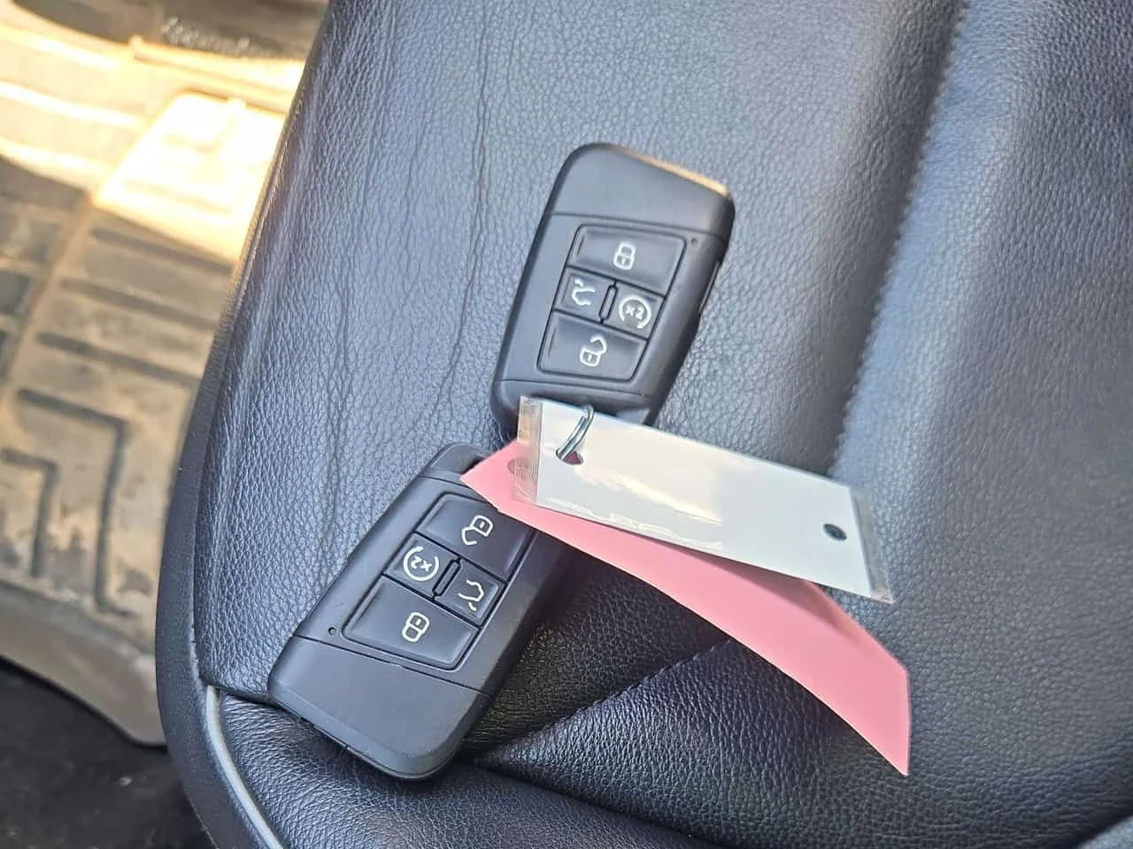 VW Tiguan * Highline * �������� * ���� * KEYLESS * CARFAX  | Mobile.bg � ����������� 14