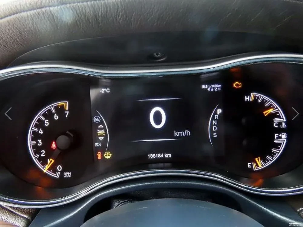 Jeep Grand cherokee 3.6 Overland, снимка 8 - Автомобили и джипове - 55077307