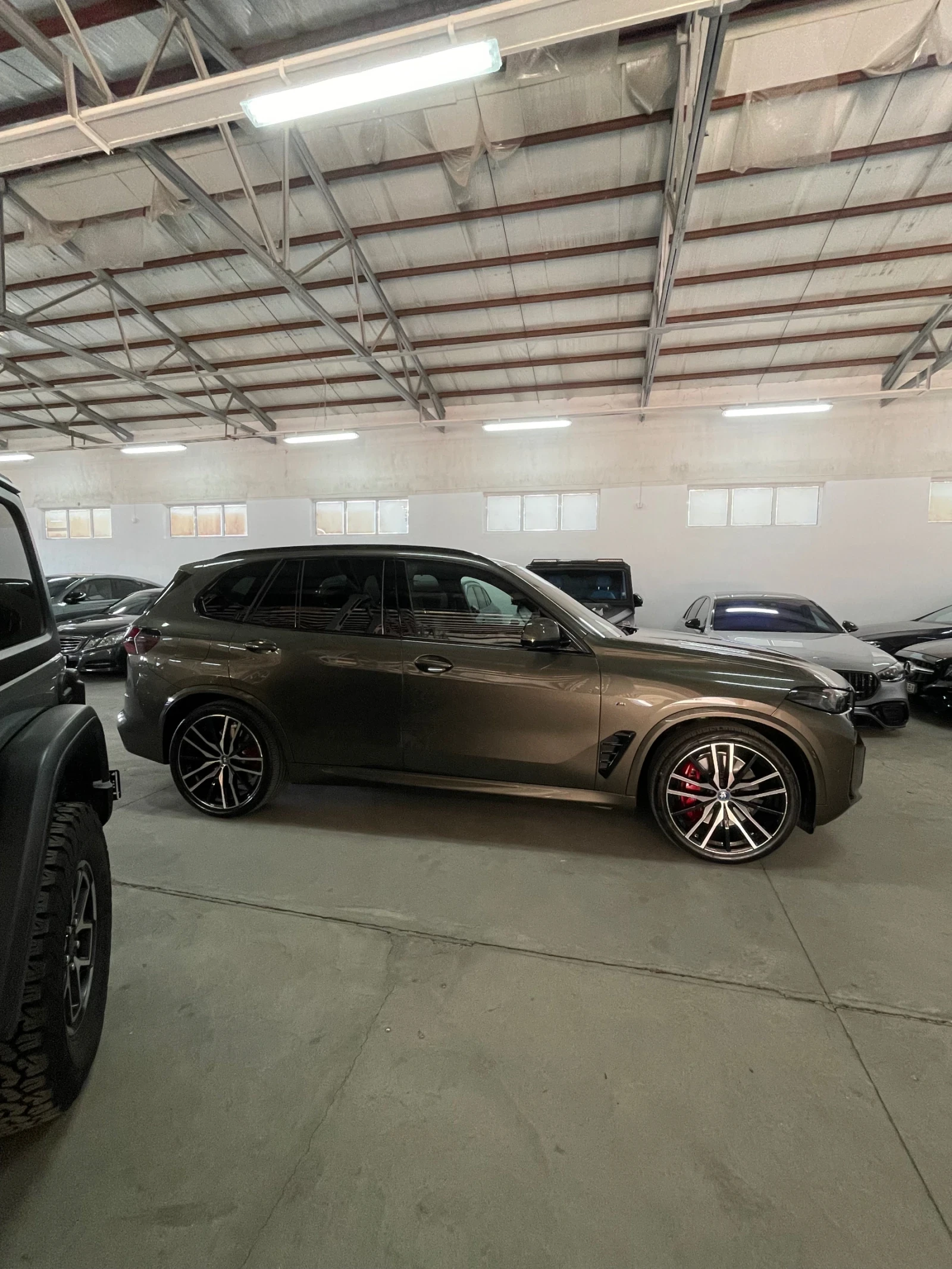 BMW X5 50Ee/Mпак/harman/kardon/обдух/вакум/подгр/панор/ФУ, снимка 7 - Автомобили и джипове - 56144414