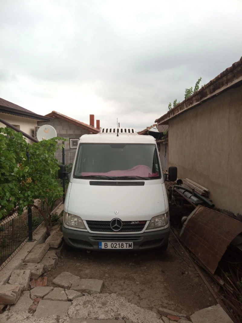 Mercedes-Benz Sprinter 208  CDI, снимка 1 - Бусове и автобуси - 47062274