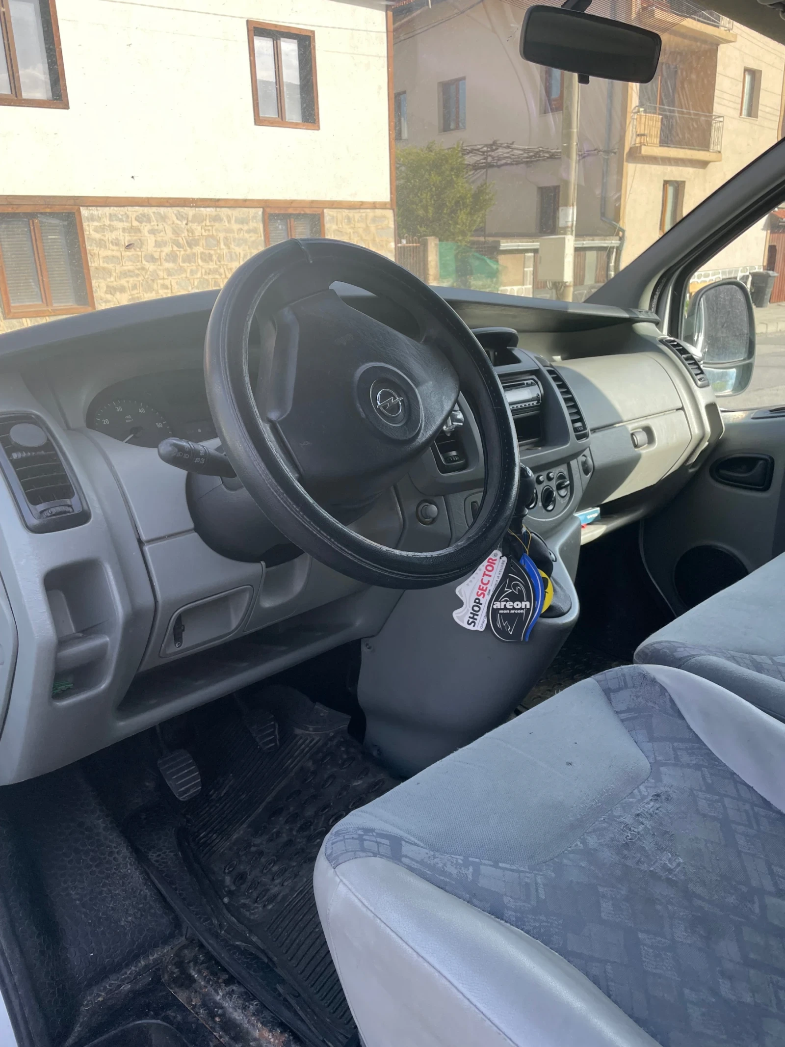 Opel Vivaro  - изображение 5