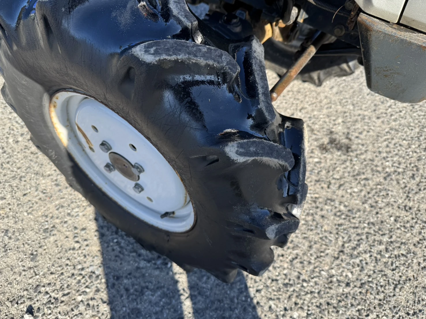 Трактор ISEKI SIAL 20S, снимка 4 - Селскостопанска техника - 54117617