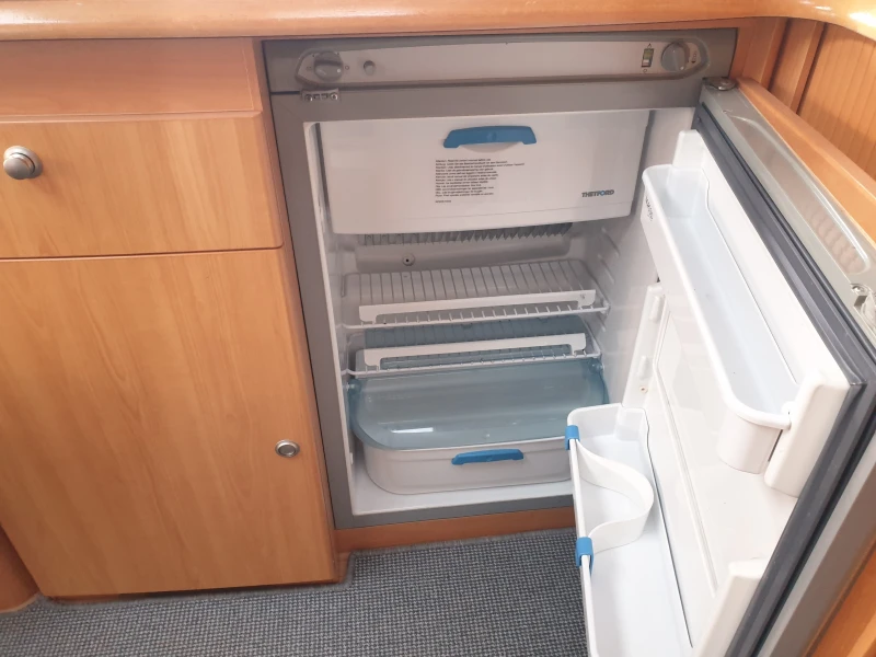 Каравана LMC 475, снимка 11 - Каравани и кемпери - 53150603