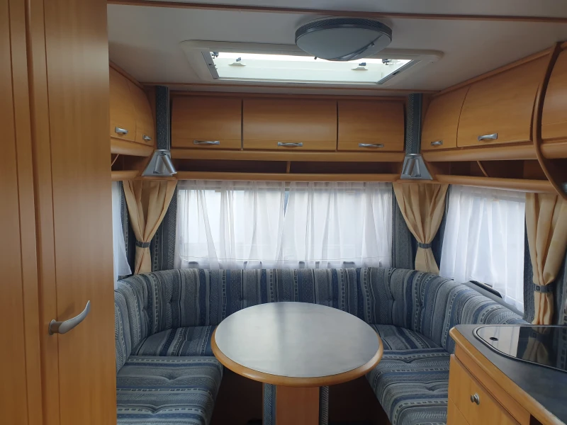 Каравана LMC 475, снимка 4 - Каравани и кемпери - 53150603