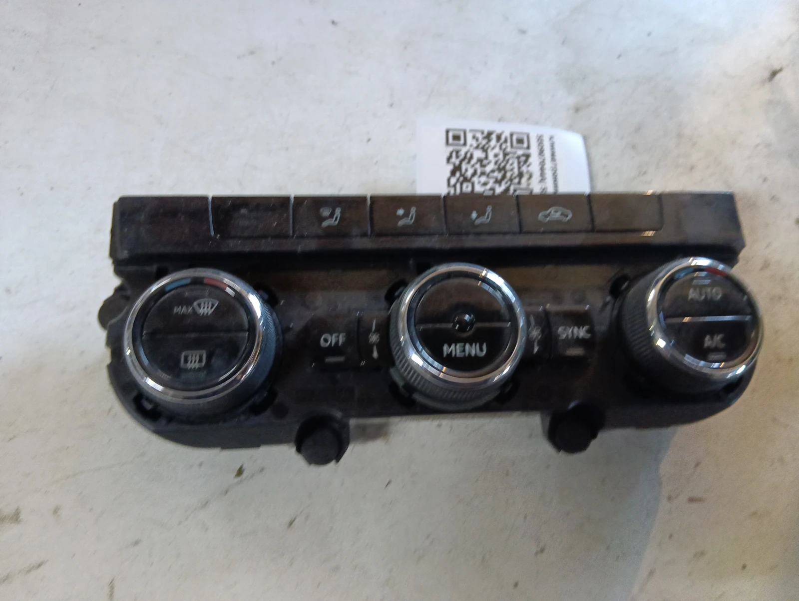 климатроник преден 5E0907044AJ Skoda Octavia