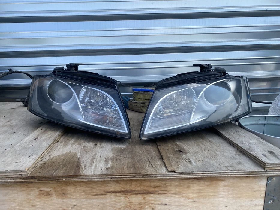 Audi A5 фарове фар обикновенни 8t0941004 Ауди а5 комплект