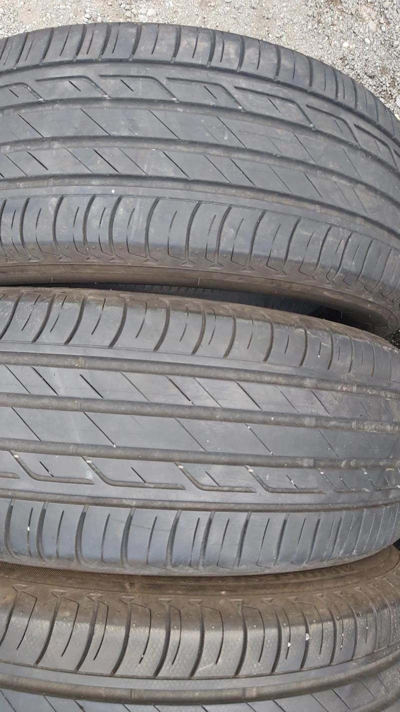 Гуми Летни 215/55R17, снимка 3 - Гуми и джанти - 29340959