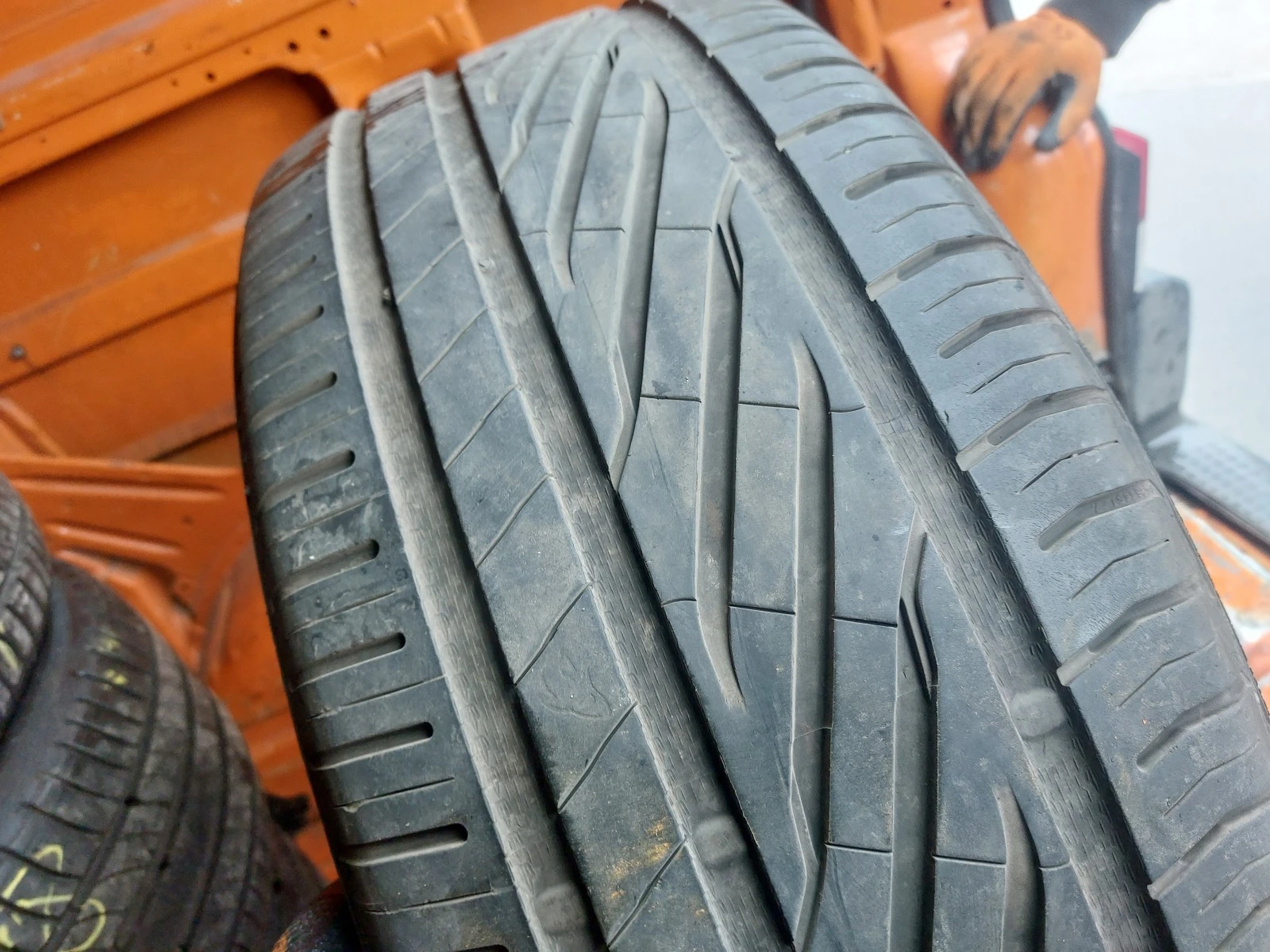 ���� 255/55R18 | Mobile.bg � ����������� 1