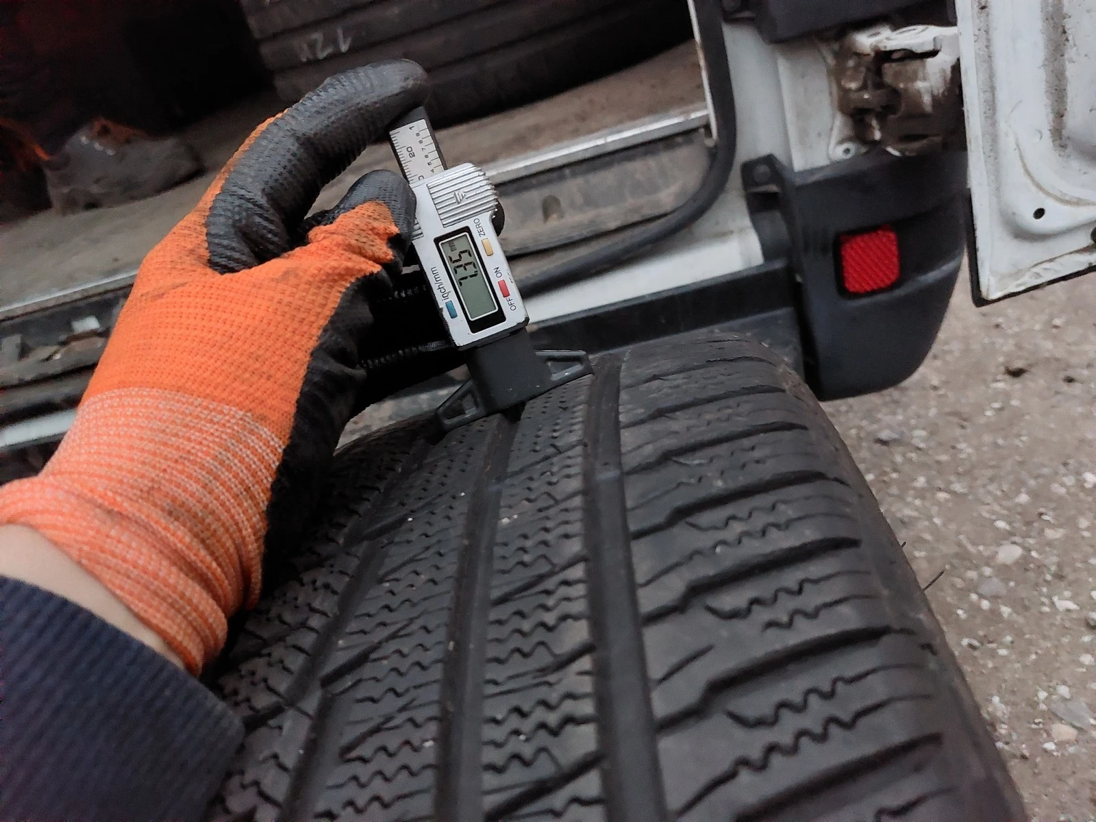 ���� 245/40R18 | Mobile.bg � ����������� 3