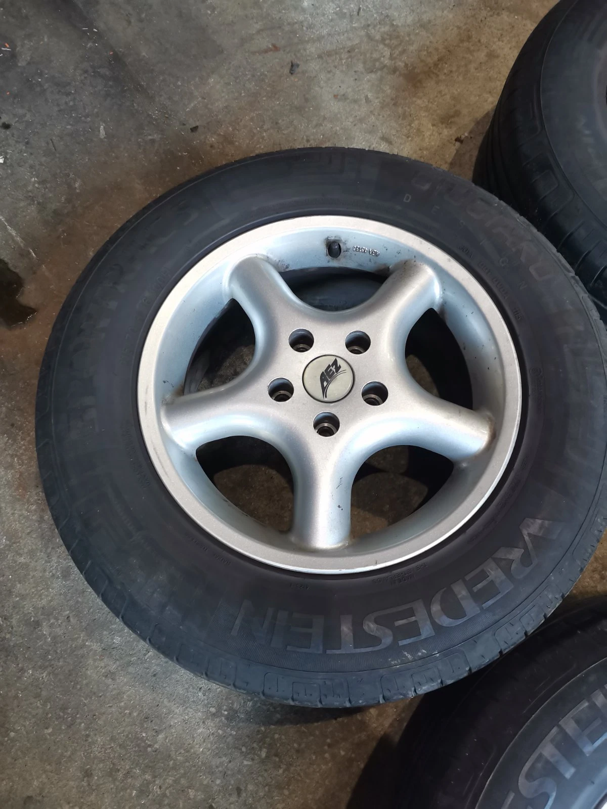 ���� � ������ 215/70R16 �� Toyota Rav4 | Mobile.bg � ����������� 4