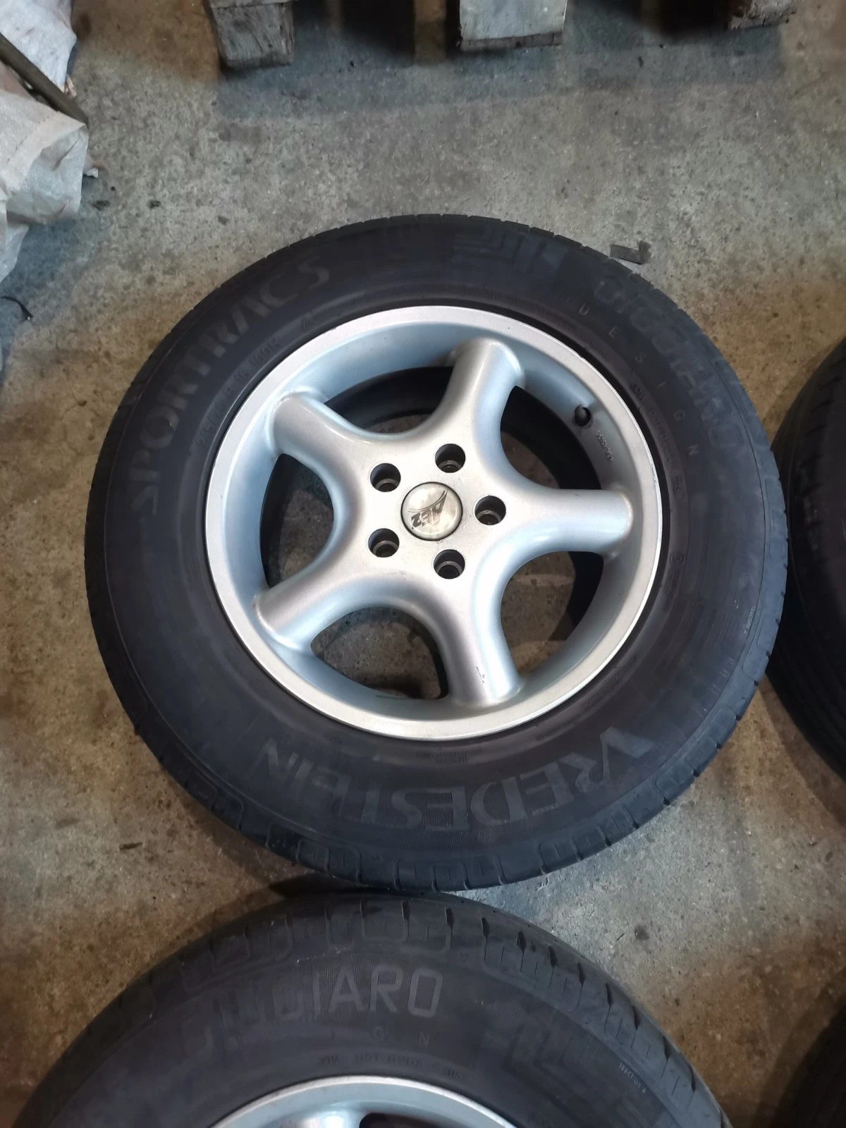 ���� � ������ 215/70R16 �� Toyota Rav4 | Mobile.bg � ����������� 3