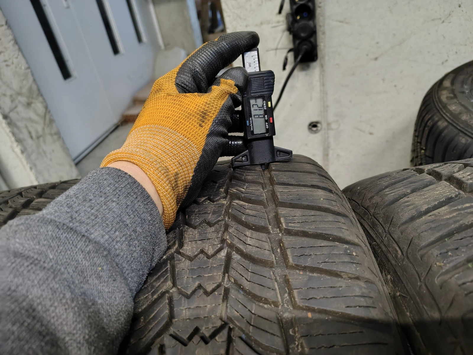  225/40R18 | Mobile.bg   3