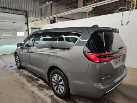 Chrysler Pacifica  TOURING L| 360 КАМЕРИ| DISTRONIC| 2 КЛЮЧА| ПАНО , снимка 4