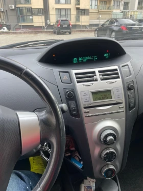 Обява за продажба на Toyota Yaris Добро състояние сменена верига с газ ~3 600 лв. - изображение 6 | Auto.bg Обява за продажба на Toyota Yaris Добро състояние сменена верига с газ ~3 600 лв. - изображение 6