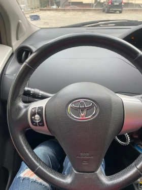 Обява за продажба на Toyota Yaris Добро състояние сменена верига с газ ~3 600 лв. - изображение 4 | Auto.bg Обява за продажба на Toyota Yaris Добро състояние сменена верига с газ ~3 600 лв. - изображение 4
