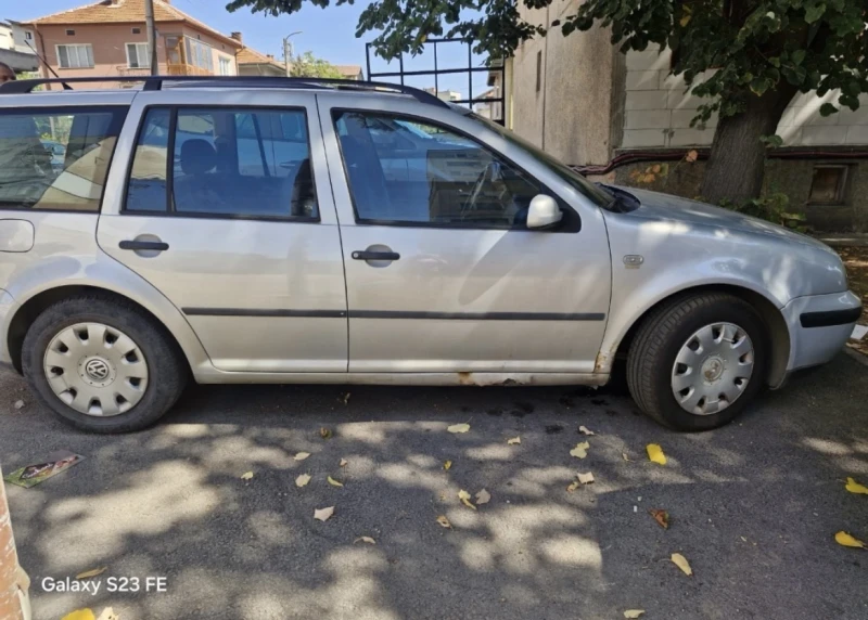 VW Golf, снимка 5 - Автомобили и джипове - 47313749