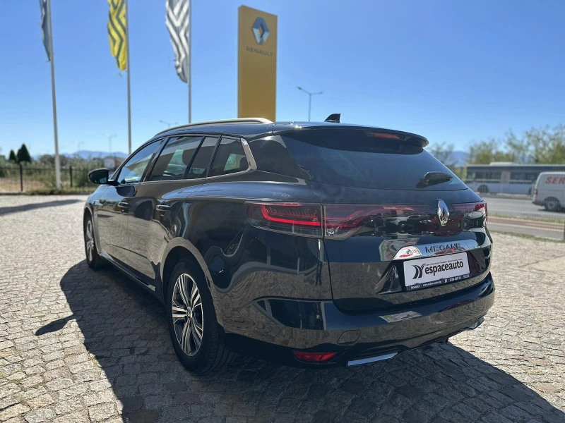 Renault Megane Grandtour 1.3TCe140к.с EDC, снимка 4 - Автомобили и джипове - 47425496