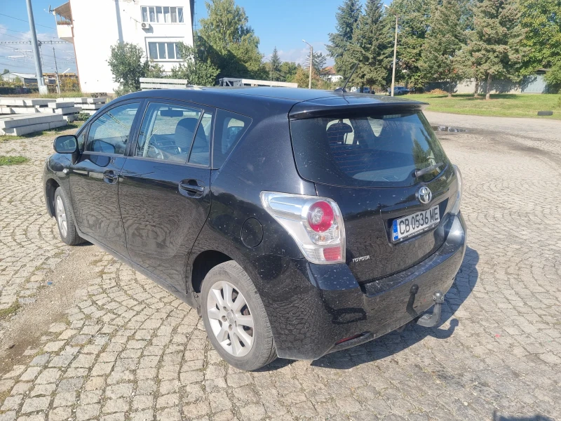 Toyota Verso, снимка 4 - Автомобили и джипове - 47492442