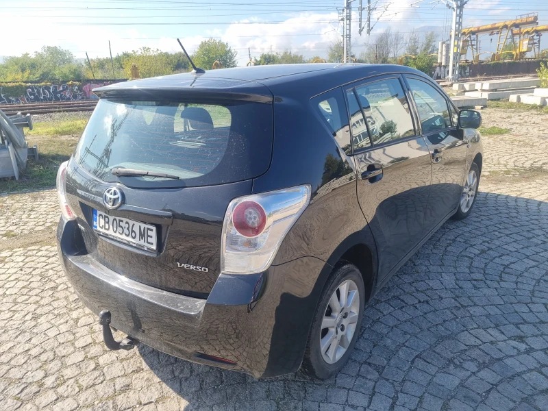 Toyota Verso, снимка 3 - Автомобили и джипове - 47492442