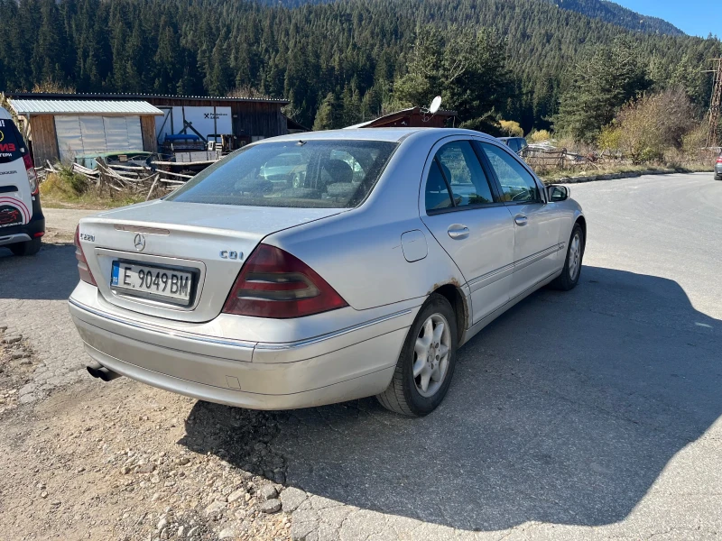 Mercedes-Benz C 220 143к.с, снимка 4 - Автомобили и джипове - 47669175