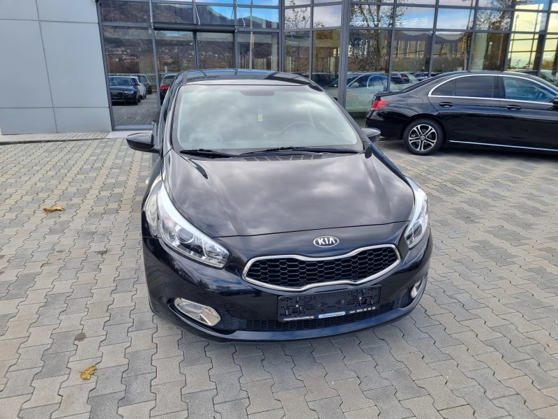 Kia Ceed 120.000км = 1.6CRDi-110кс EURO 5B * КАМЕРА, LED, снимка 1 - Автомобили и джипове - 47894157