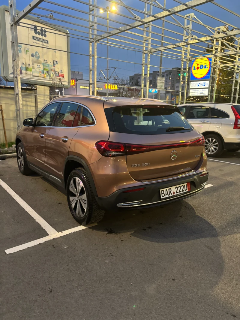 Mercedes-Benz EQA 300 4MATIC ГАРАНЦИОНЕН, снимка 8 - Автомобили и джипове - 51557928