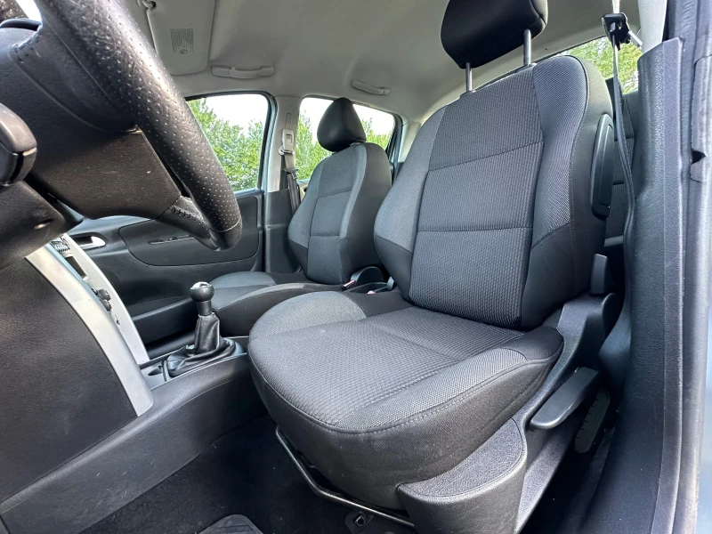 Peugeot 207 1.4, снимка 6 - Автомобили и джипове - 50380521