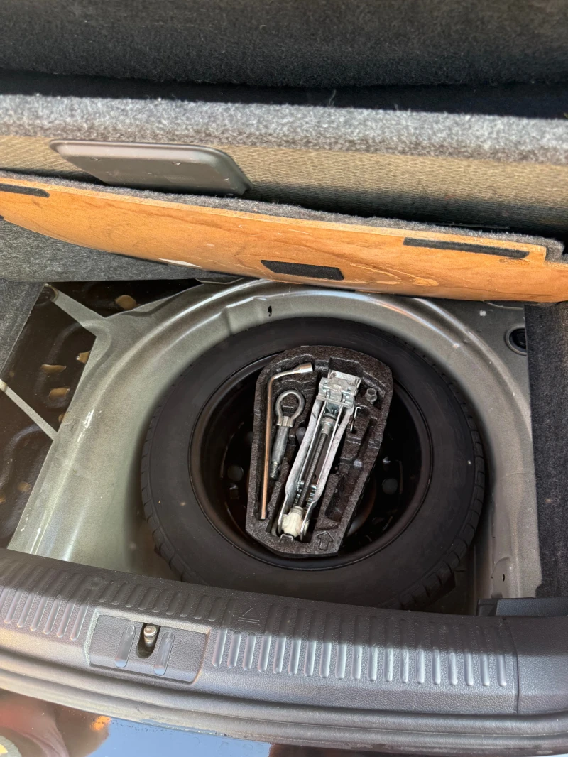 VW Polo, снимка 13 - Автомобили и джипове - 51778905