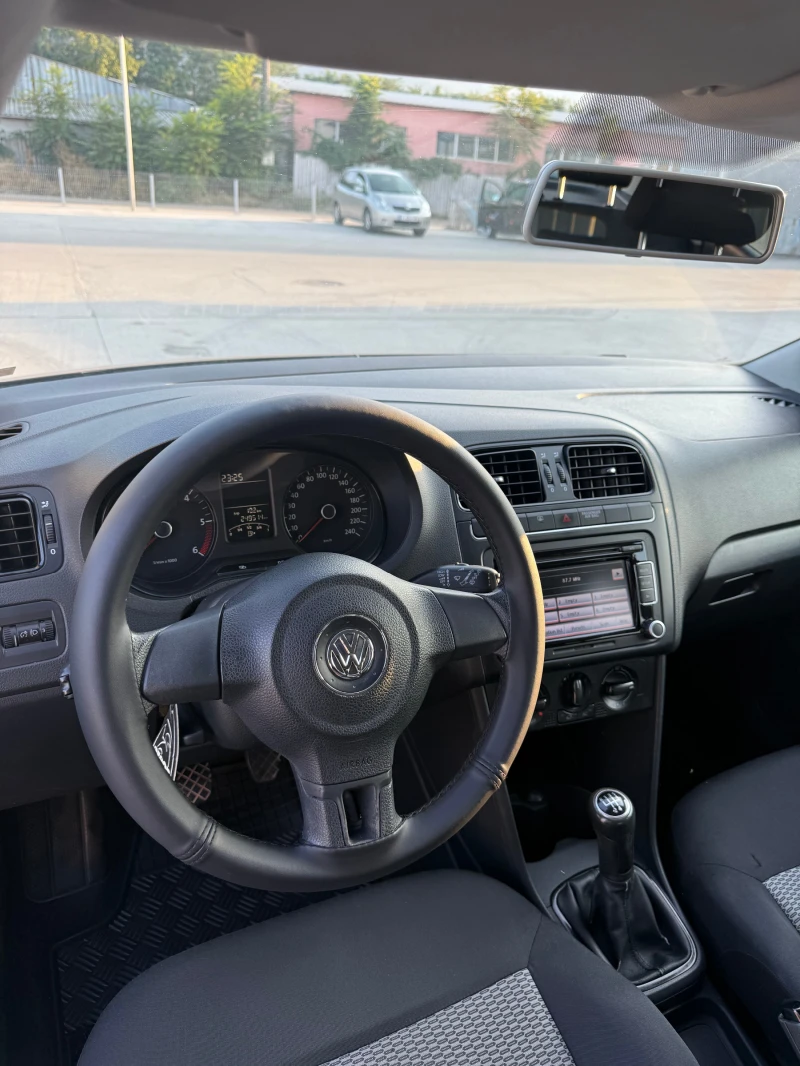 VW Polo, снимка 8 - Автомобили и джипове - 51778905