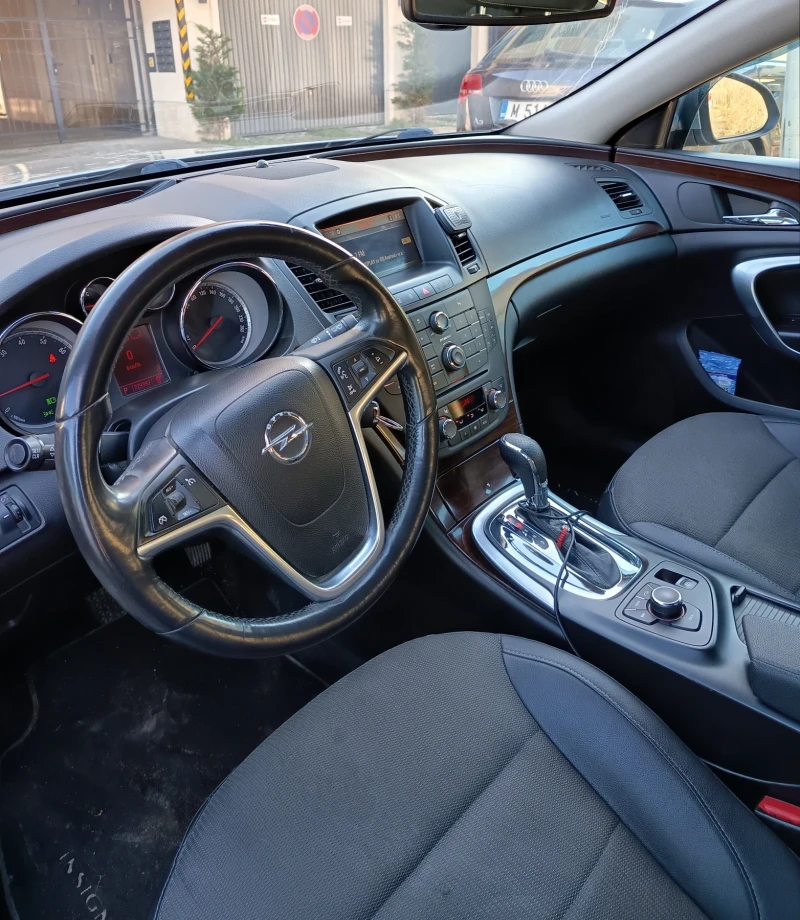 Opel Insignia, снимка 8 - Автомобили и джипове - 53125304