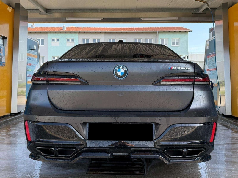 BMW 760 M-Sport xDrive, снимка 2 - Автомобили и джипове - 53155589