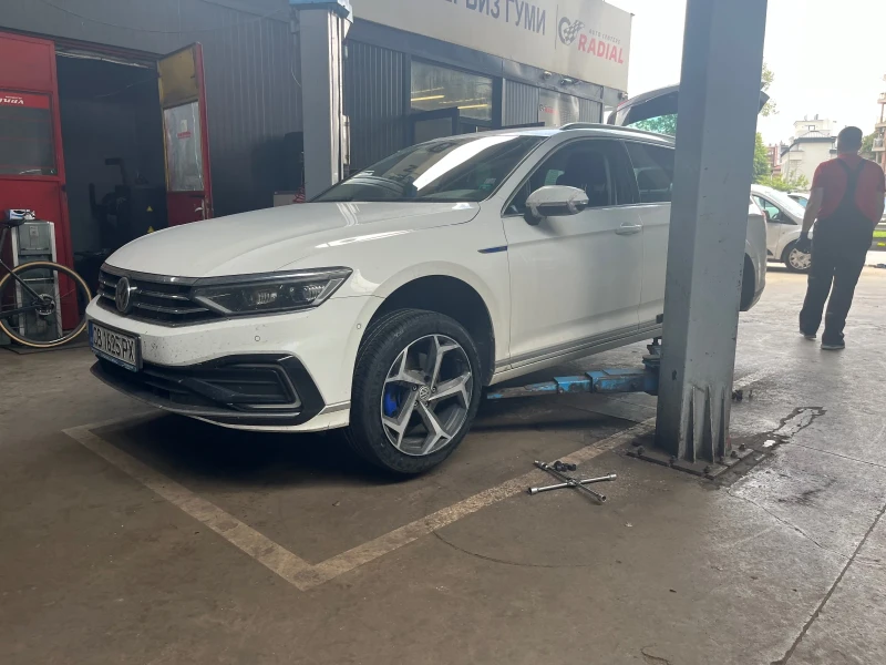 VW Passat GTE, снимка 4 - Автомобили и джипове - 53214328