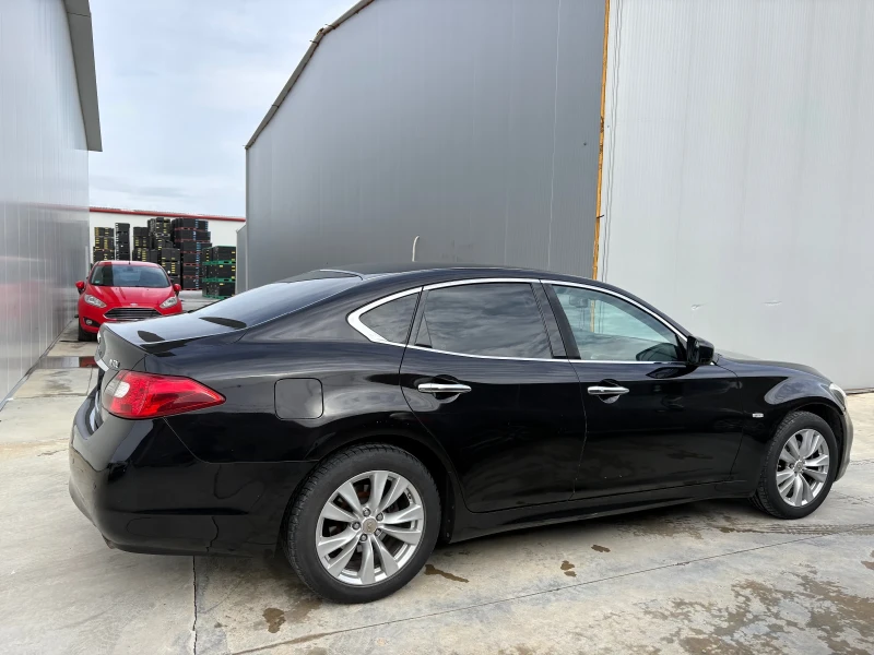 Infiniti M 3.0D Full Max* Distronic* Обдухване* 7G* 238кс* , снимка 7 - Автомобили и джипове - 53283937