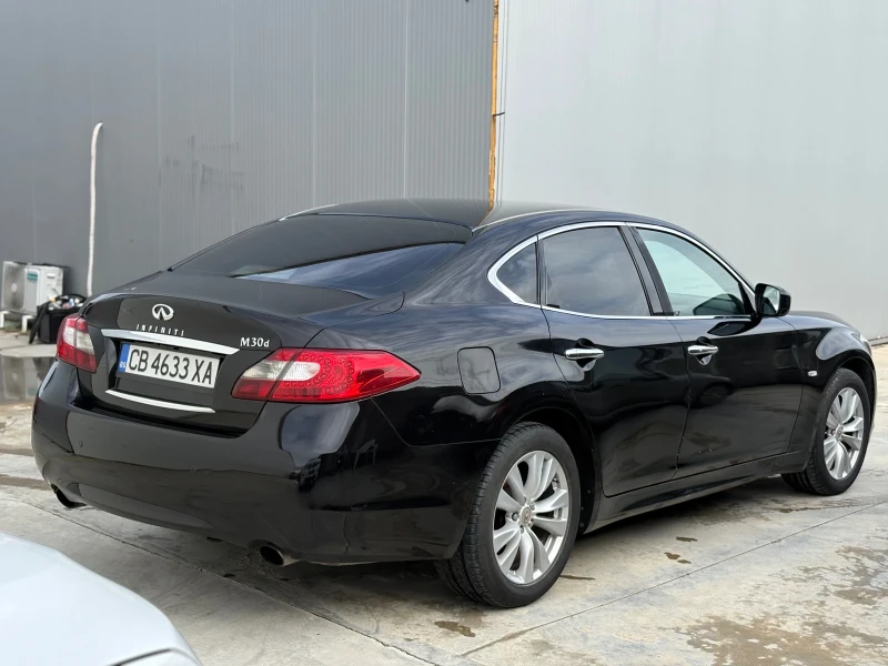 Infiniti M 3.0D Full Max* Distronic* Обдухване* 7G* 238кс* , снимка 6 - Автомобили и джипове - 53283937