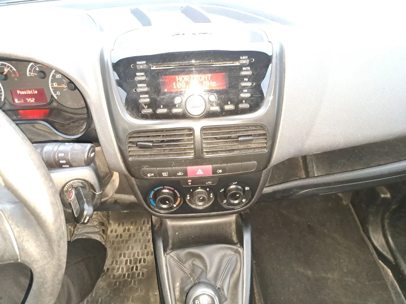 Fiat Doblo 1.4benzin/maxi/6скорости, снимка 12 - Автомобили и джипове - 53314912