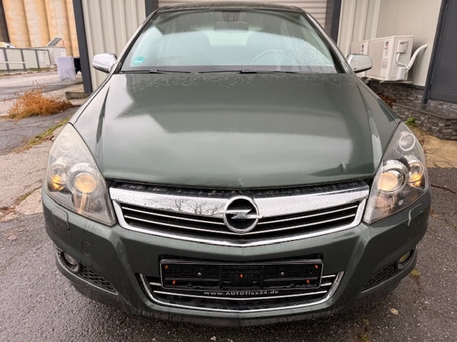 Opel Astra SPORT 1.8 i, снимка 2 - Автомобили и джипове - 53974890