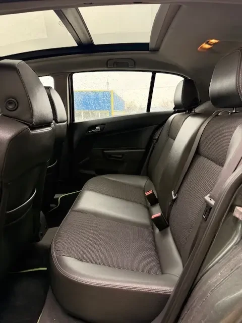 Opel Astra SPORT 1.8 i, снимка 13 - Автомобили и джипове - 53974890