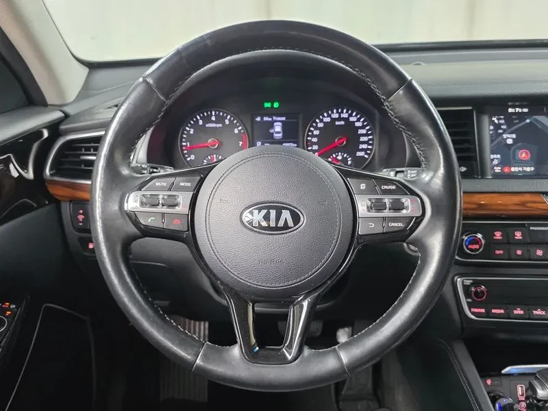 Kia K7 3.3 Gdi Noblesse, снимка 12 - Автомобили и джипове - 56304732